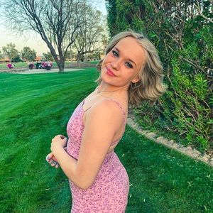 Meet your Posher, Anna